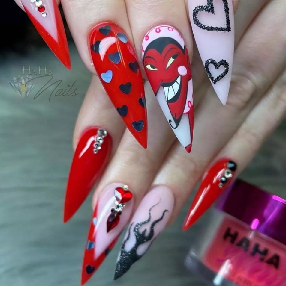 Diseño de uñas para el 14 de febrero